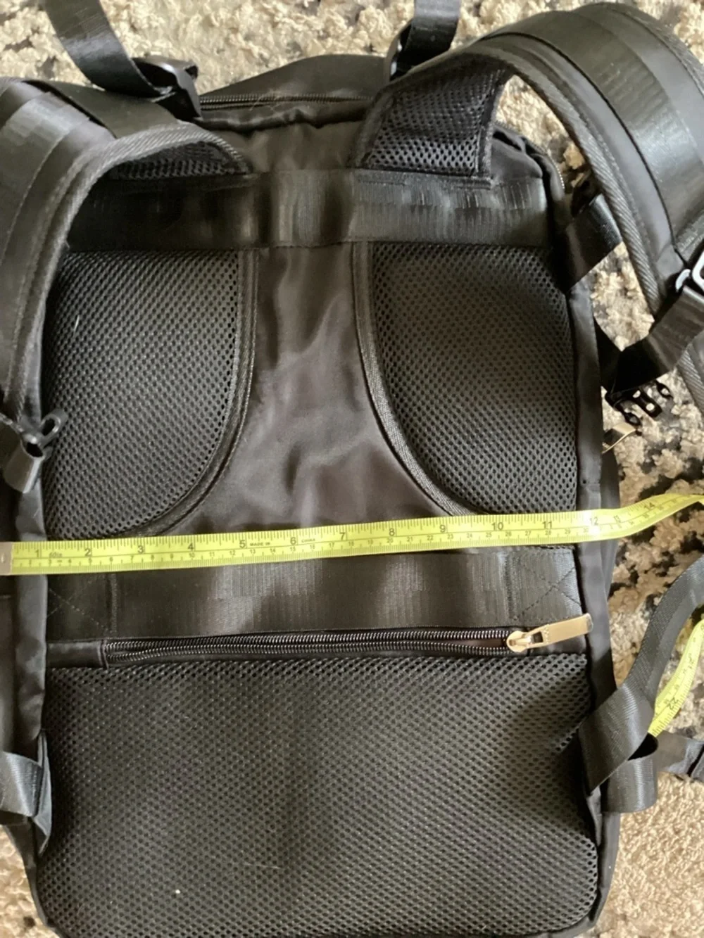 MYCO TRAVEL BACKPACK MULTIPLE ZIPPED POCKETS MOPHIE CHARGER
